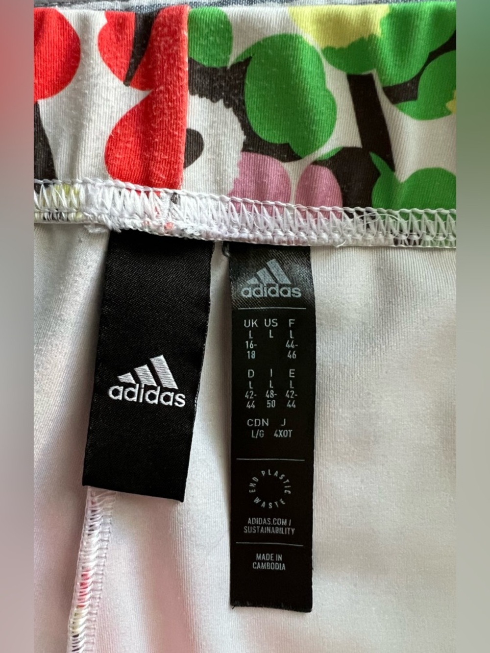 Adidas Marimekko Women’s Bike Short - Picture 6 of 8